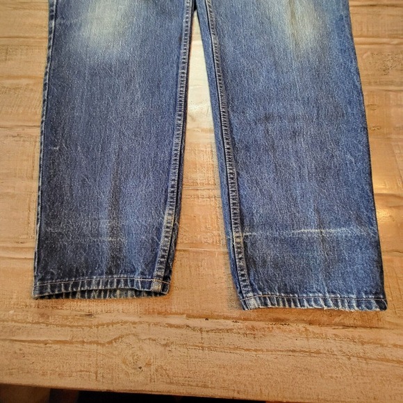 Brittania Straight Relaxed Fit Jeans Mens 38x32 Denim Button Fly Distressed - Picture 10 of 16